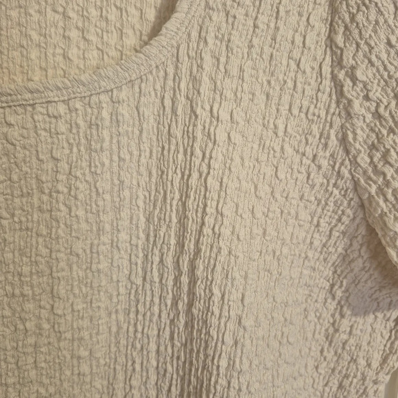 Old Navy Cream Textured Square Neck Top Size XXL - Picture 3 of 4
